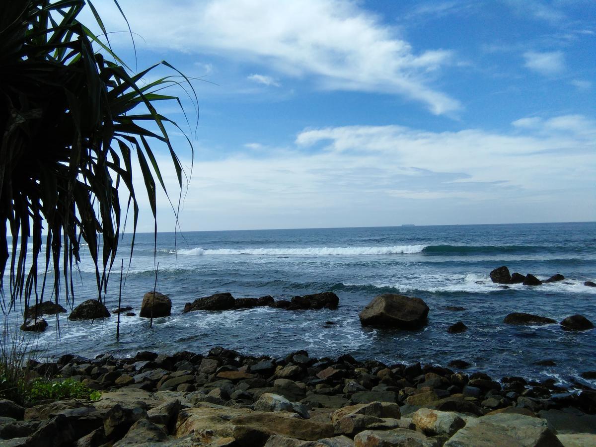 Lotus Dreams Guesthouse Weligama Exterior photo